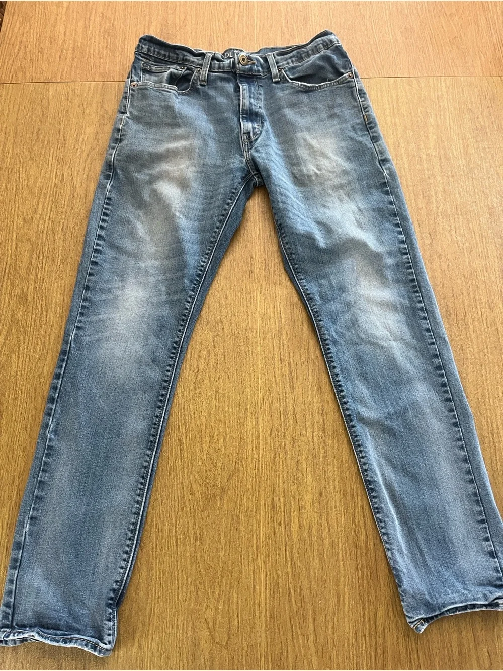 Men’s Levi's Denizen 208 Light Blue Wash  Jeans, Regular Taper Fit, 5 Pocket